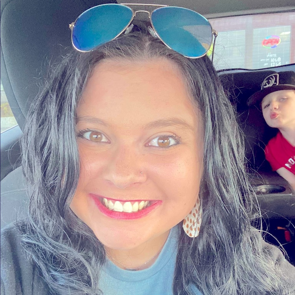 Meet your Posher, Katelynn